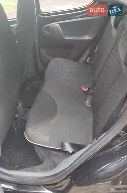 Хэтчбек Peugeot 107 2009 в 