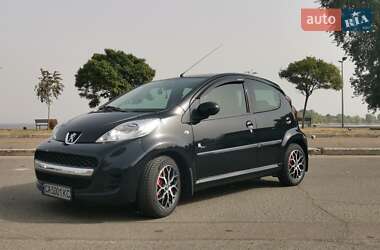 Хетчбек Peugeot 107 2011 в Черкасах