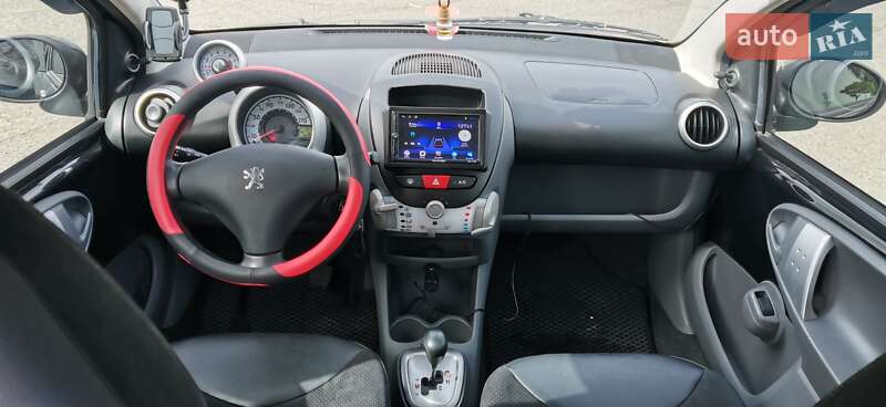 Хетчбек Peugeot 107 2011 в Черкасах