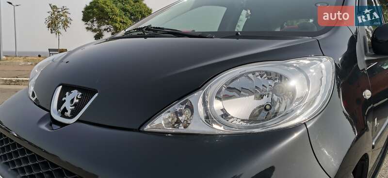 Хетчбек Peugeot 107 2011 в Черкасах