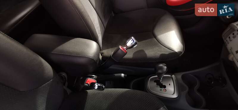 Хетчбек Peugeot 107 2011 в Черкасах