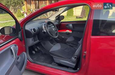 Хэтчбек Peugeot 107 2011 в 