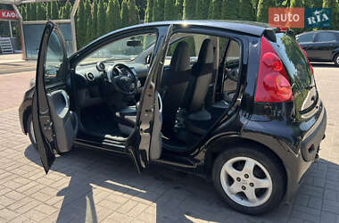 Хэтчбек Peugeot 107 2011 в 