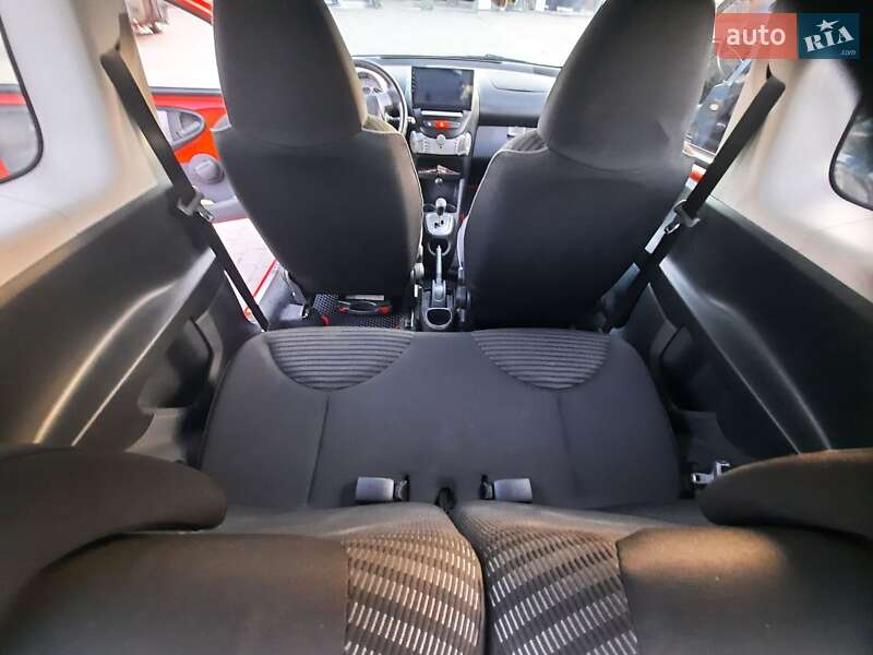 Хетчбек Peugeot 107 2012 в Харкові