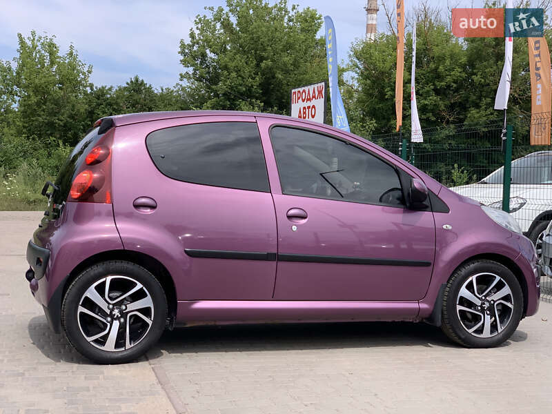 Хетчбек Peugeot 107 2014 в Бердичеві