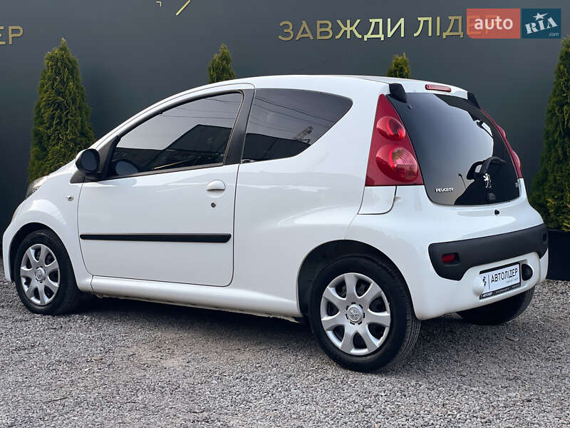 Хетчбек Peugeot 107 2011 в Одесі