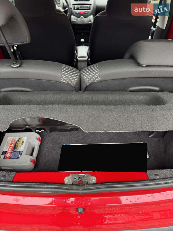 Хетчбек Peugeot 107 2014 в Крюківщині