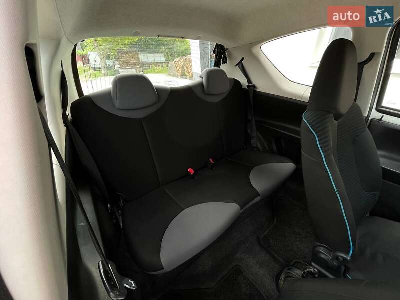 Хэтчбек Peugeot 107 2012 в Тернополе