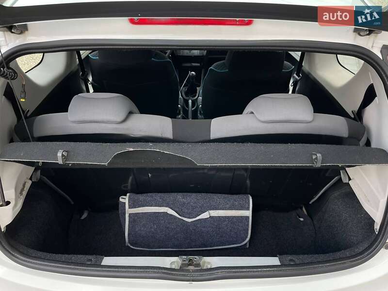 Хэтчбек Peugeot 107 2012 в Тернополе