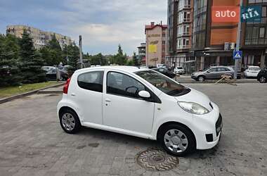Хетчбек Peugeot 107 2011 в Львові