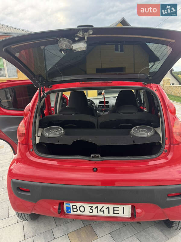 Хэтчбек Peugeot 107 2011 в Тернополе