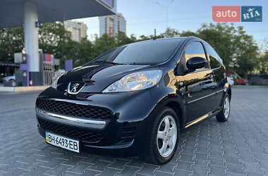 Хетчбек Peugeot 107 2011 в Одесі