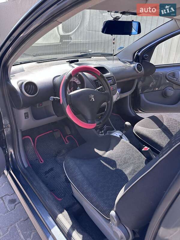 Хэтчбек Peugeot 107 2011 в Одессе