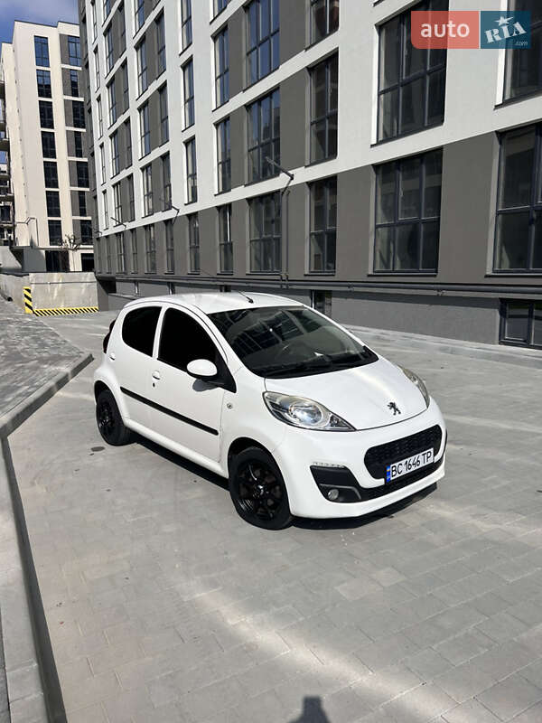 Хетчбек Peugeot 107 2012 в Львові