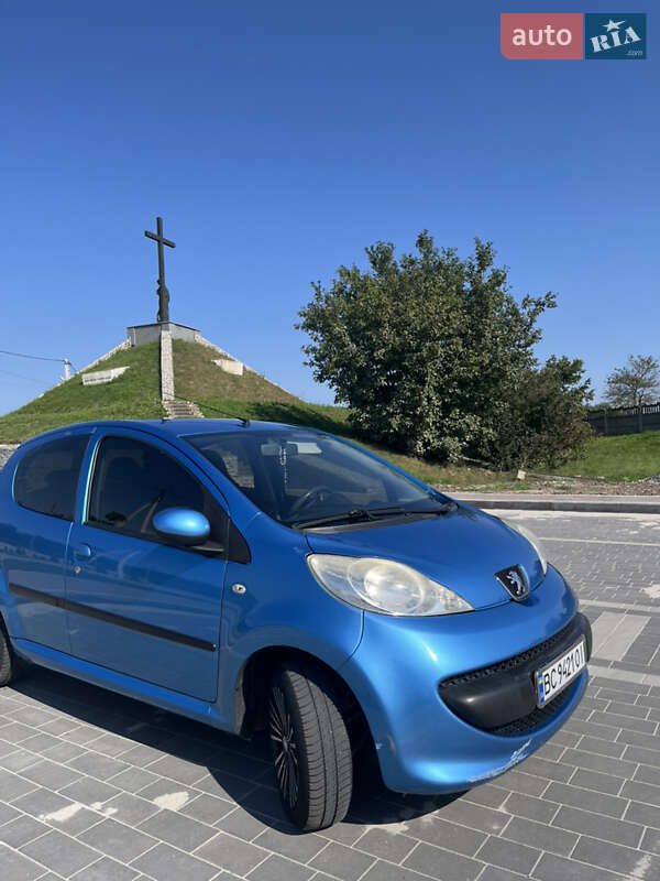 Хетчбек Peugeot 107 2007 в Мостиській