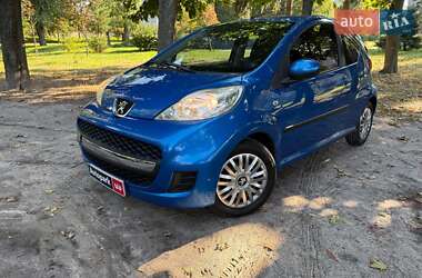 Хетчбек Peugeot 107 2010 в Києві