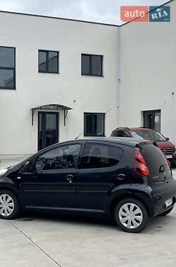 Хетчбек Peugeot 107 2014 в 