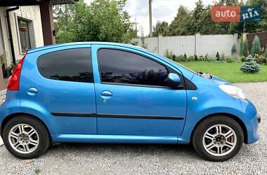 Хэтчбек Peugeot 107 2007 в Киеве