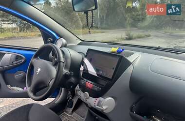 Хэтчбек Peugeot 107 2011 в Нетешине