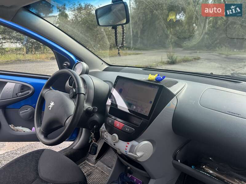 Peugeot 107 2011