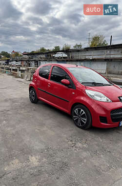 Хетчбек Peugeot 107 2010 в Харкові