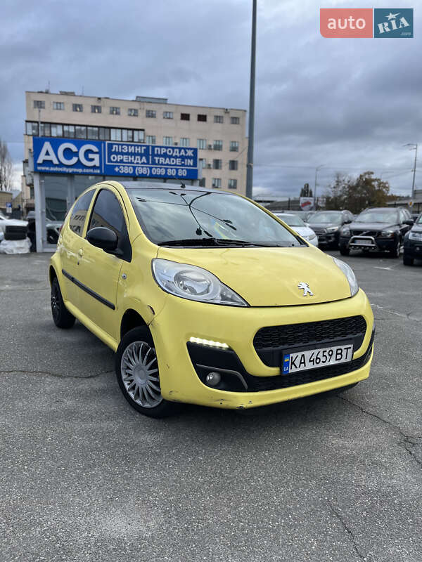 Хетчбек Peugeot 107 2012 в Києві