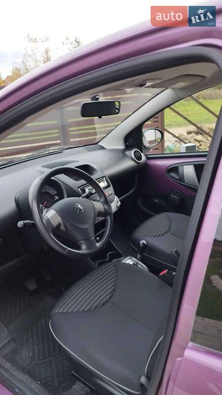 Хэтчбек Peugeot 107 2014 в Сколе