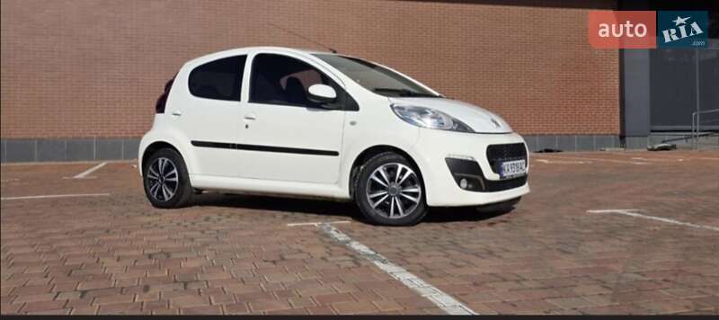 Хэтчбек Peugeot 107 2013 в Кривом Роге фото 4 Хэтчбек Peugeot 107 2013 в Кривом Роге