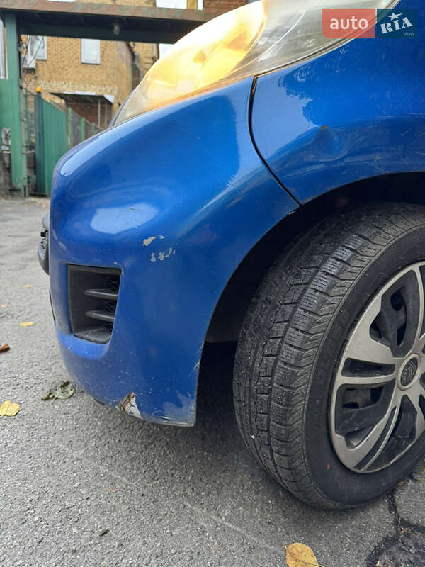 Хэтчбек Peugeot 107 2010 в Киеве