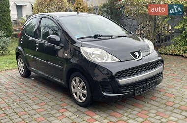 Хэтчбек Peugeot 107 2010 в Львове