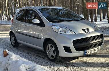 Хэтчбек Peugeot 107 2011 в Киеве