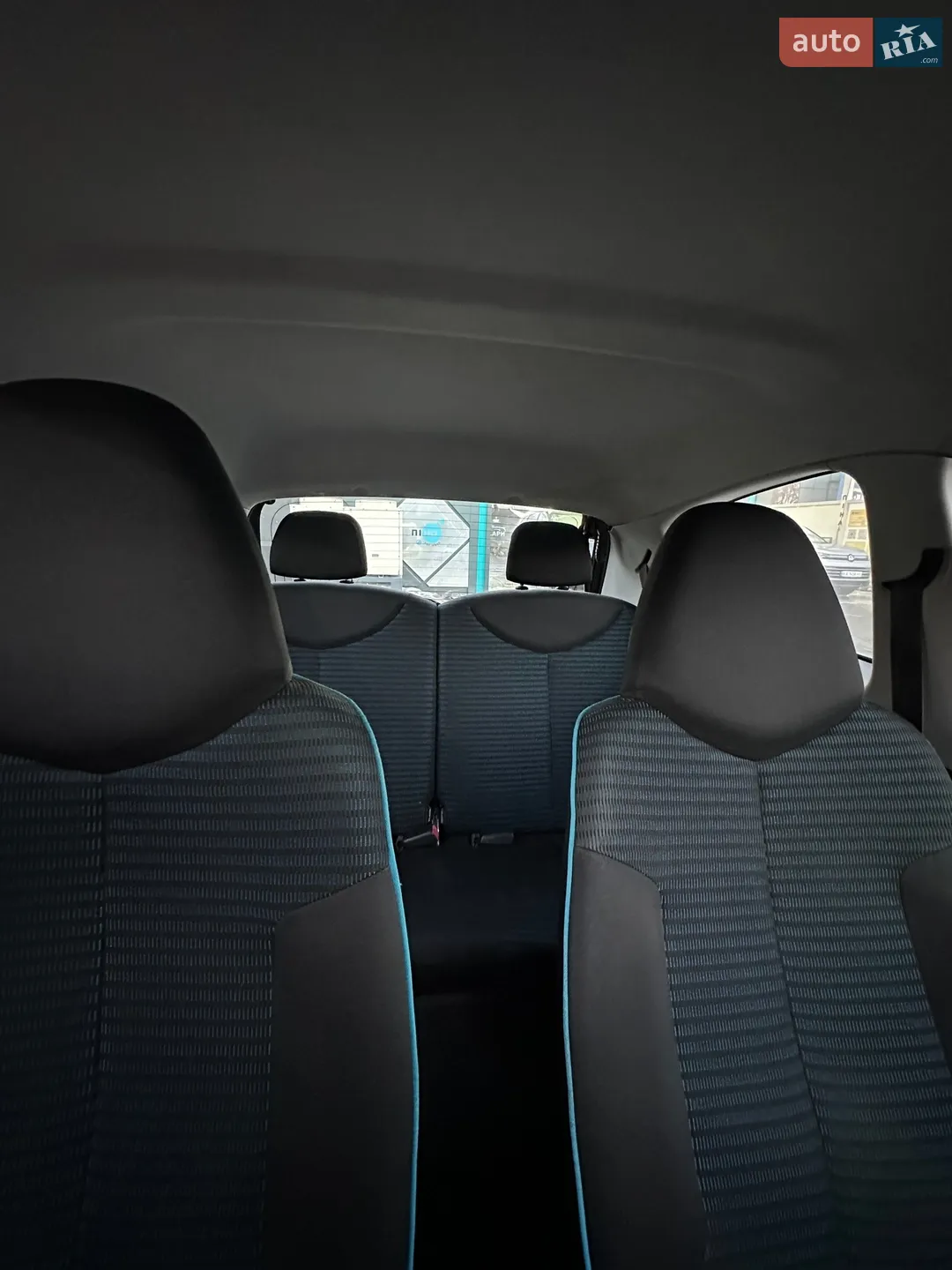 2012 Peugeot 107 - мініатюра 8