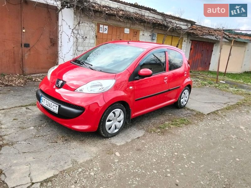 Хэтчбек Peugeot 107 2008 в Богородчанах