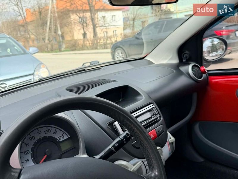 Хэтчбек Peugeot 107 2008 в Богородчанах