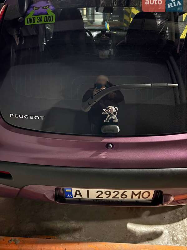 Хэтчбек Peugeot 107 2013 в Киеве
