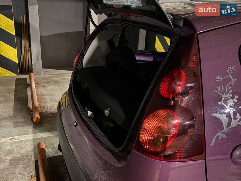 Хэтчбек Peugeot 107 2013 в Киеве