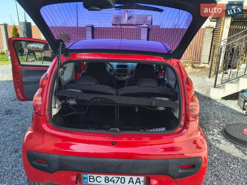 Хэтчбек Peugeot 107 2010 в Львове