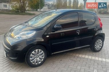 Хэтчбек Peugeot 107 2011 в Кропивницком