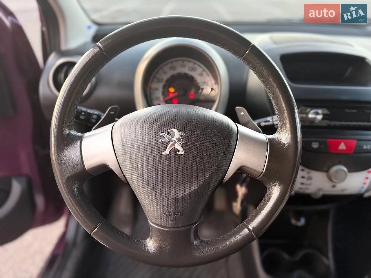 2013 Peugeot 107 - мініатюра 17