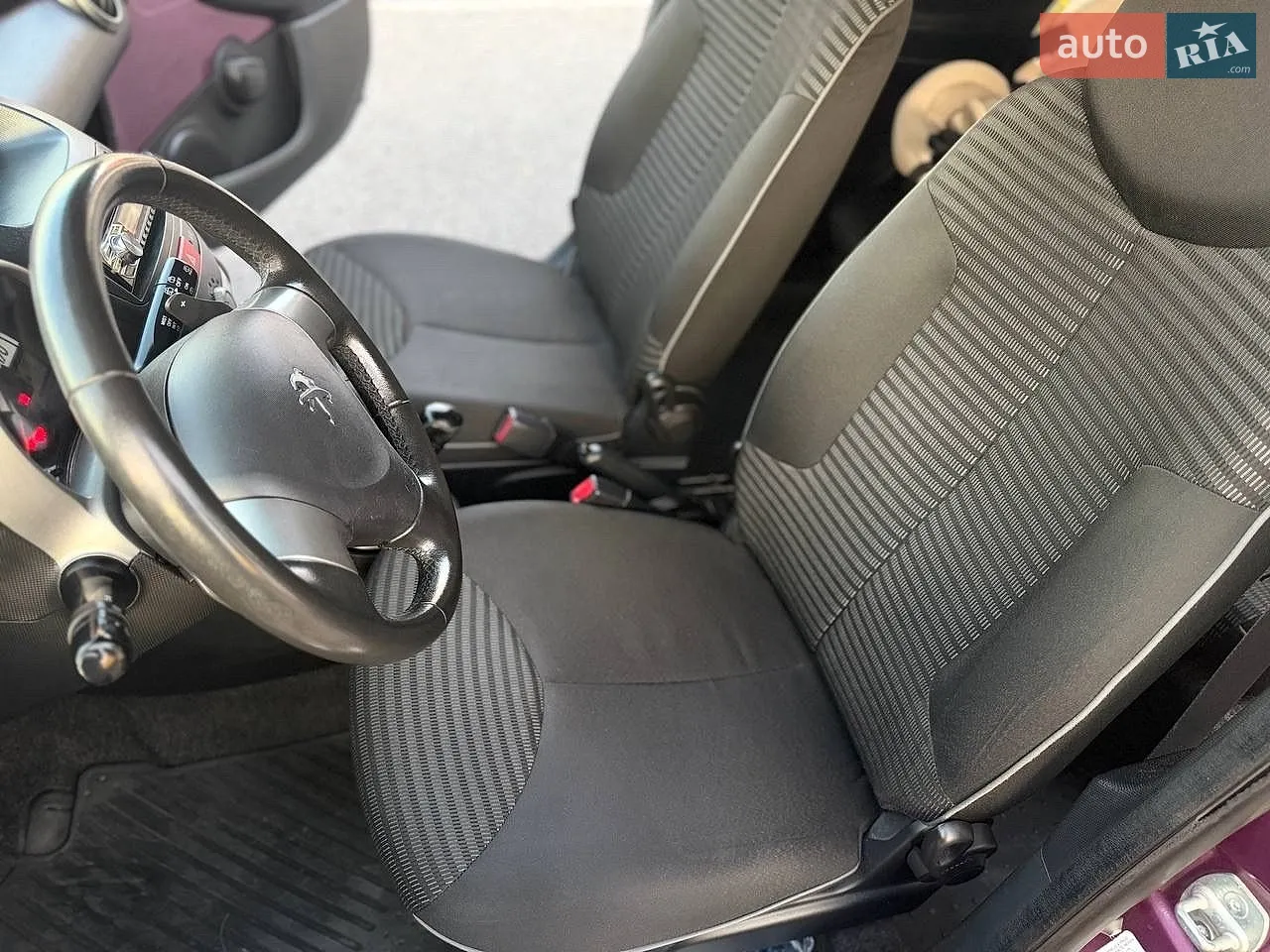 2013 Peugeot 107 - мініатюра 28