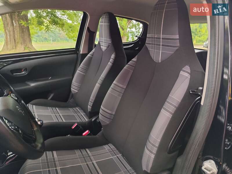 Хетчбек Peugeot 108 2016 в Ужгороді