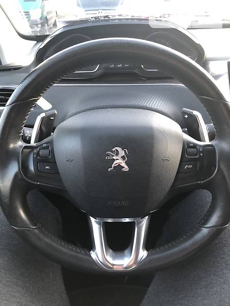 Хетчбек Peugeot 2008 2013 в Луцьку