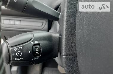 Універсал Peugeot 2008 2018 в 