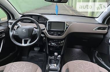 Хэтчбек Peugeot 2008 2014 в Черновцах