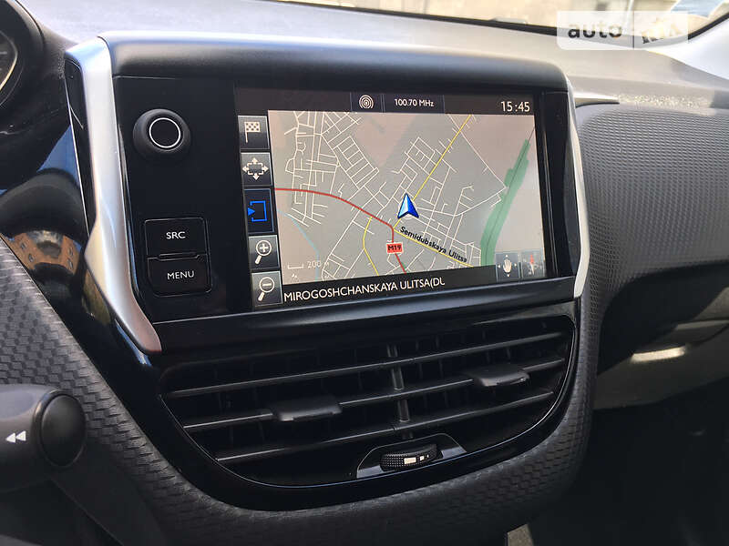 Позашляховик / Кросовер Peugeot 2008 2017 в Дубні