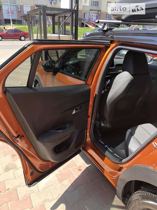 Позашляховик / Кросовер Peugeot 2008 2020 в Одесі