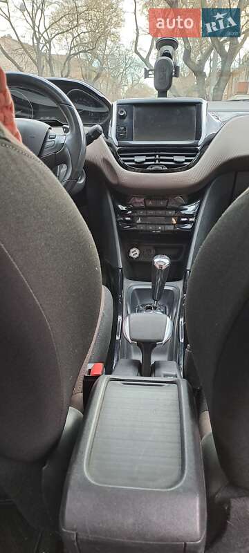 Позашляховик / Кросовер Peugeot 2008 2013 в Одесі фото 8 Позашляховик / Кросовер Peugeot 2008 2013 в Одесі