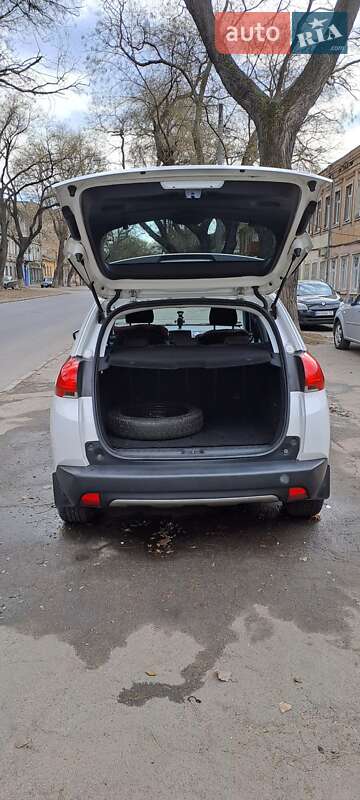 Позашляховик / Кросовер Peugeot 2008 2013 в Одесі фото 15 Позашляховик / Кросовер Peugeot 2008 2013 в Одесі