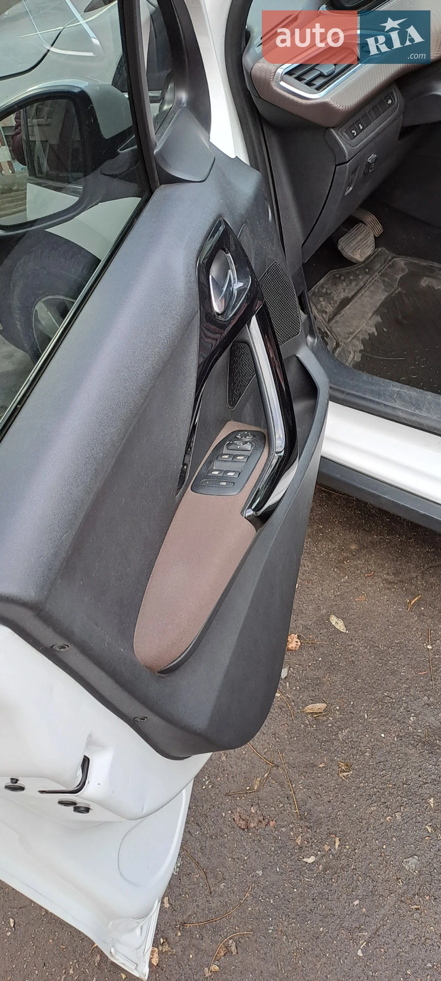 2013 Peugeot 2008 - мініатюра 19