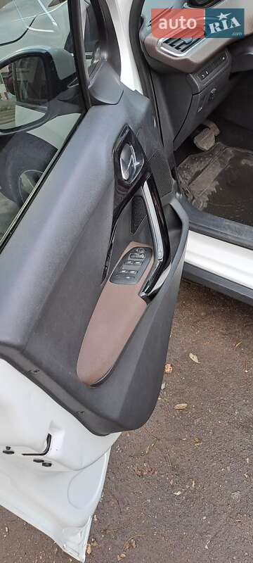 Позашляховик / Кросовер Peugeot 2008 2013 в Одесі фото 19 Позашляховик / Кросовер Peugeot 2008 2013 в Одесі